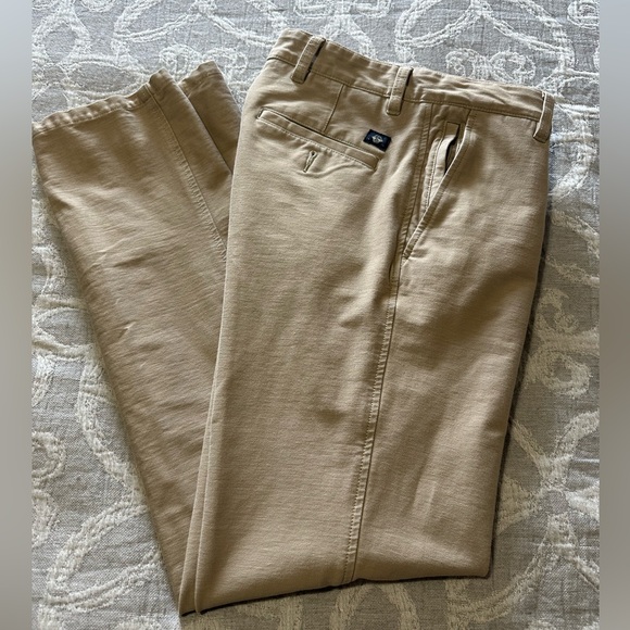 Men’s Docker’s khaki pants - Picture 1 of 12